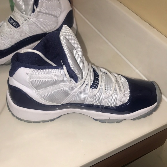 Air Jordans - Picture 6 of 8